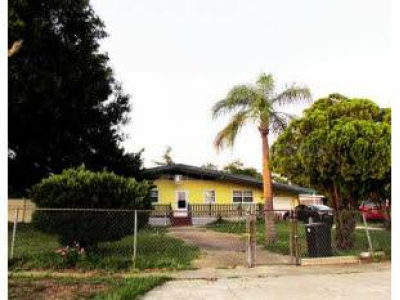 美国Florida州Orlando 市 mco机场附近房屋出租 美国Florida州Orlando 市 mco机场附近房屋出租