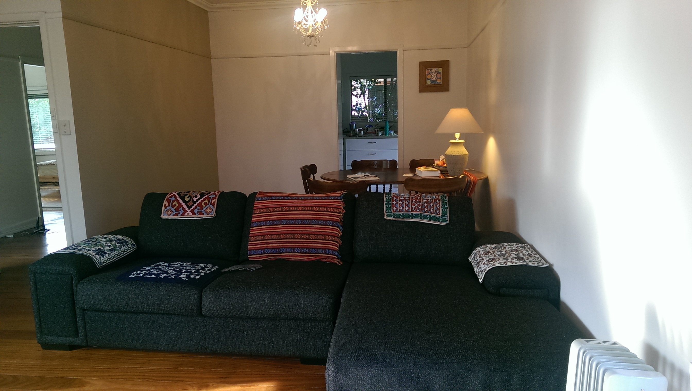 Mitcham 阳光大房 5分钟到火车站 温馨美丽的家