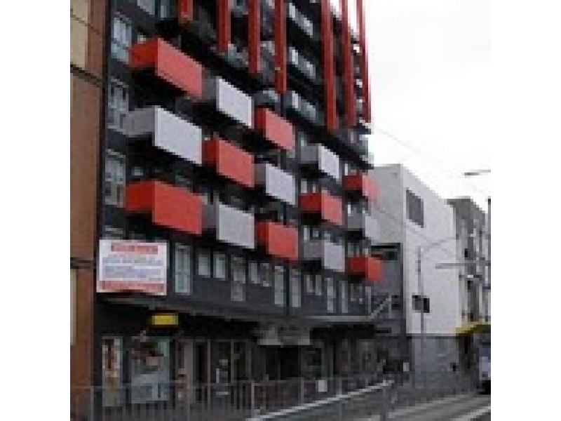 短租大降价 墨大对面UNILODGE，TWINSHARE ROOM寻一女生室友合租，地理位置极好！