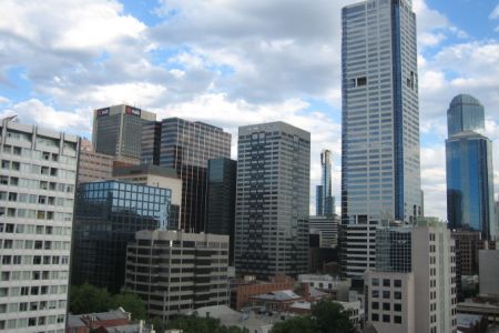 大降价$500/月 我替你付$150! UNILODGE，TWINSHARE ROOM 地理位置极好 价格最低的学校公寓