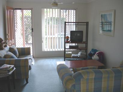 Townhouse room for rent-SUNNYBANK