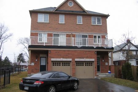 Whole new House for rent weston Rd/401
