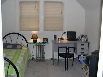 A nice bedroom will be available for sublet from Dec 30-- Fe