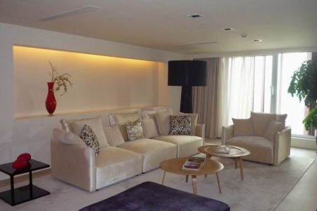 144sqm. Big 1Br. With 2Bt, luxury decoration, 13000