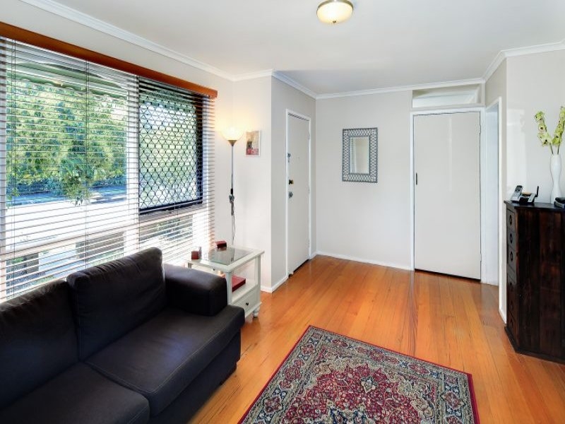 步行10分钟到 Nunawading 火车站, 街美景房出租